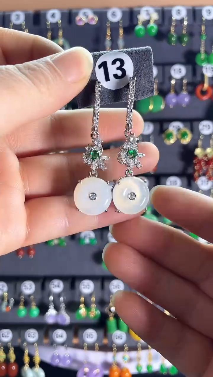 【闪购商品】翡翠耳饰银S925镶嵌13....