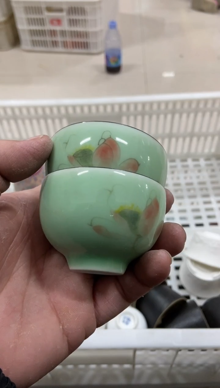 杯子瓷无运费险有瑕疵的摄影的产品有使用过的痕迹有点脏介意勿拍