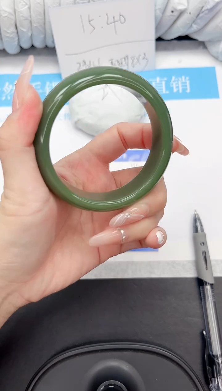 手镯石英质玉未镶嵌115-59DB