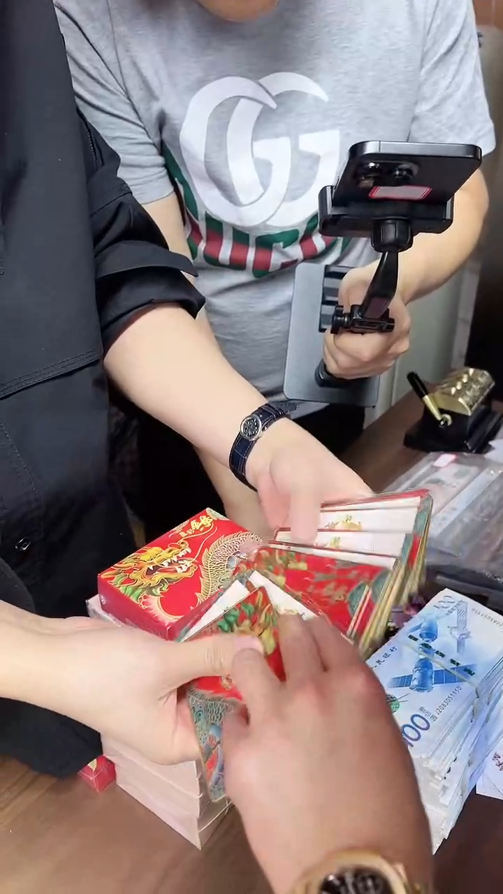 【闪购商品】其他普通金属盈彩金龙（十枚一盒）.....