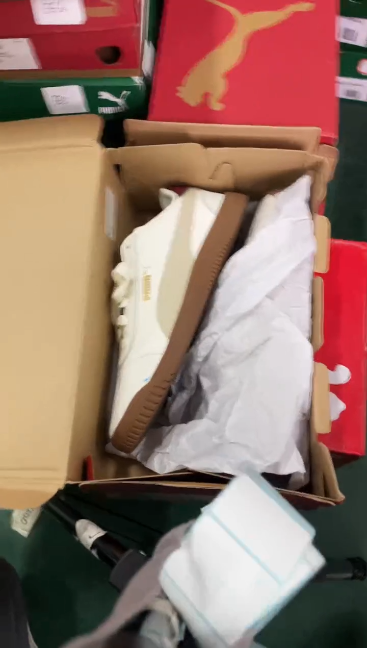 彪马时尚休闲运动鞋42M   EE11