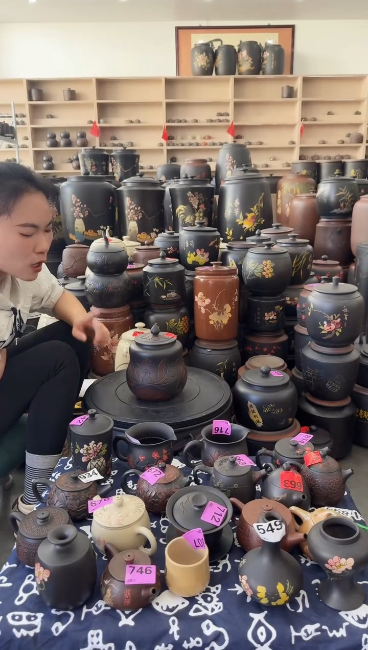 罐瑕疵茶叶罐 小葫芦荷花   225