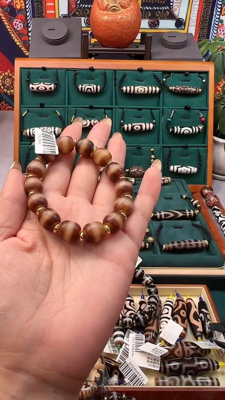 玛瑙/玉髓（覆膜）颈饰合金67.（微瑕）