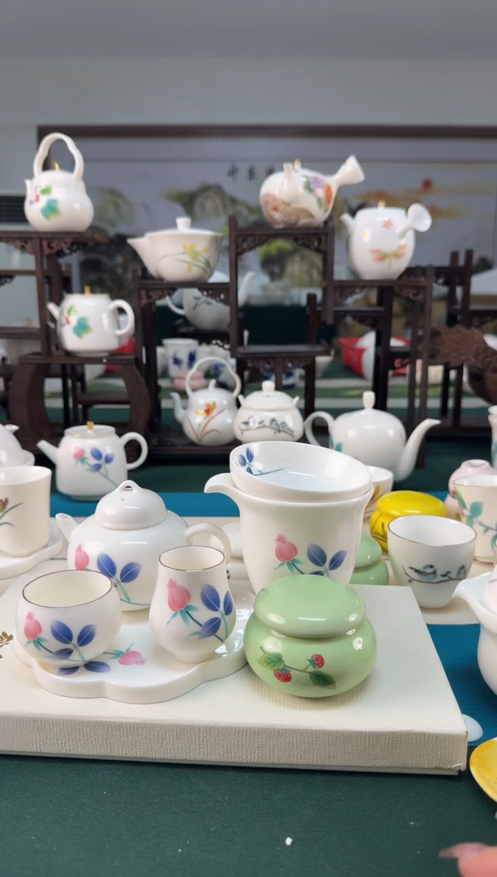 【闪购商品】瓷器 ······.......