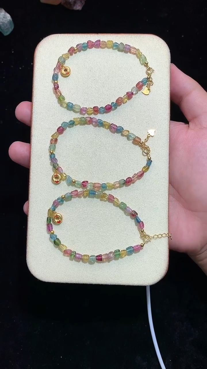 未镶嵌手链碧玺独家设计款 多样性发其一