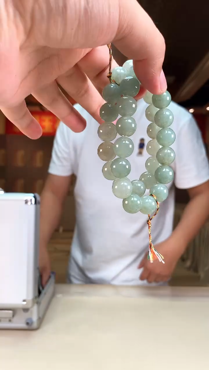 【闪购商品】定制翡翠未镶嵌多样性发货（只发一件) *d95