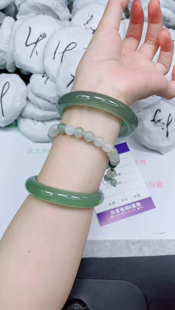 石英质玉手镯未镶嵌99-58