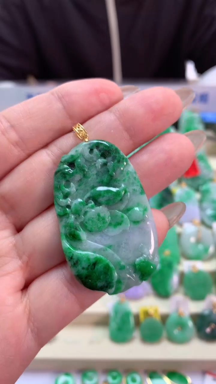 【闪购商品】翡翠吊坠(不含链)18K金镶嵌挂件