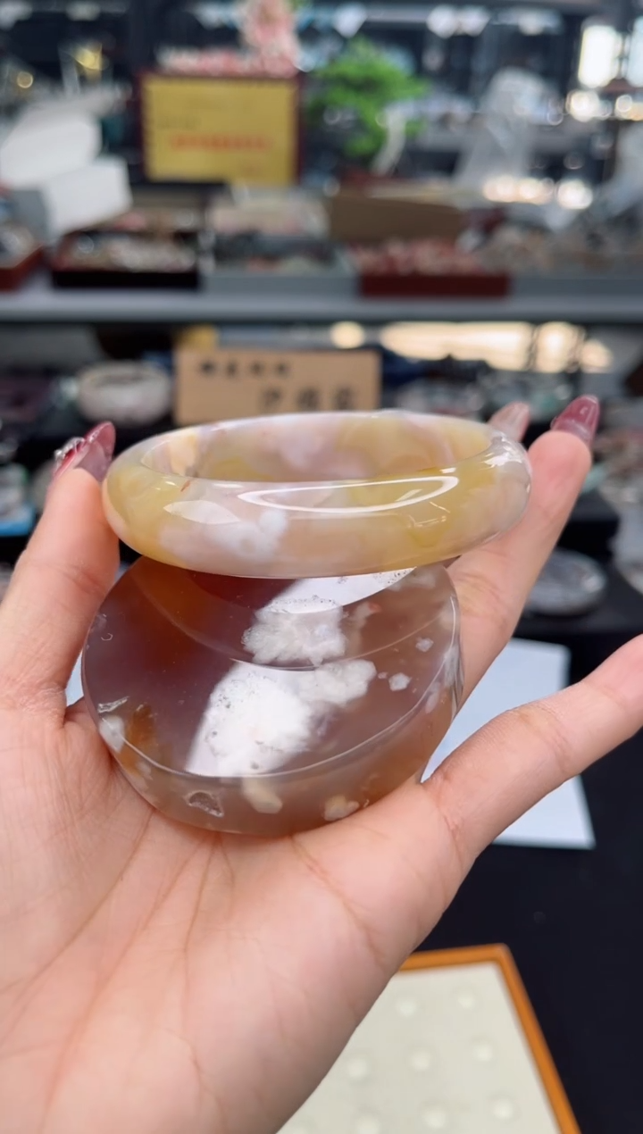 【闪购商品】石英质玉手镯未镶嵌63圈口（赠品镯心）3006