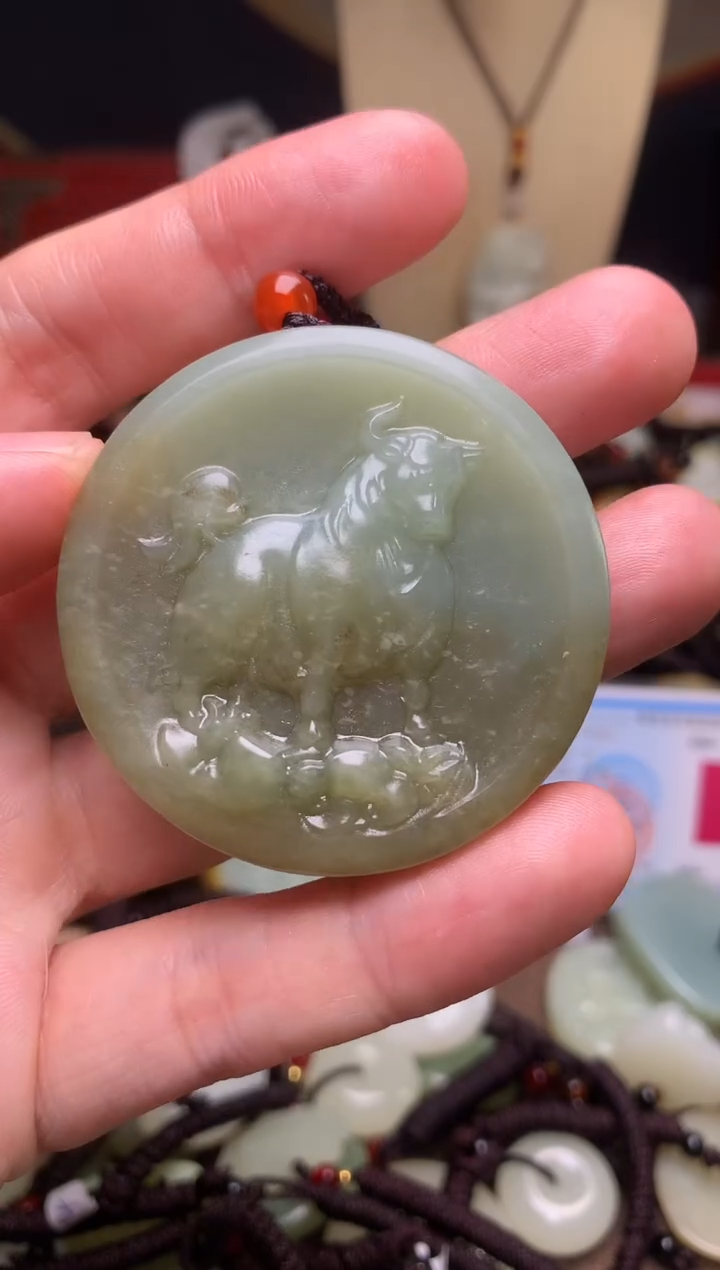 颈饰未镶嵌和田玉新疆料青海料清水和田玉吊坠