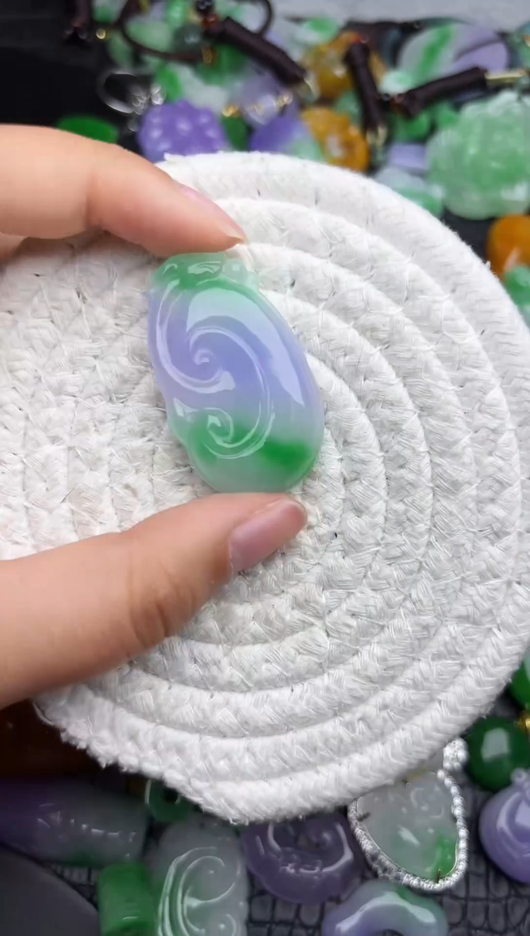 颈饰未镶嵌翡翠缅甸翡翠吊坠