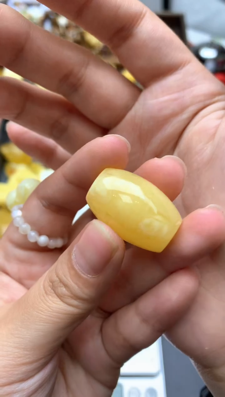 【闪购商品】琥珀珠宝奇石未镶嵌039琥珀蜜蜡花粉有纹小坑介意勿拍