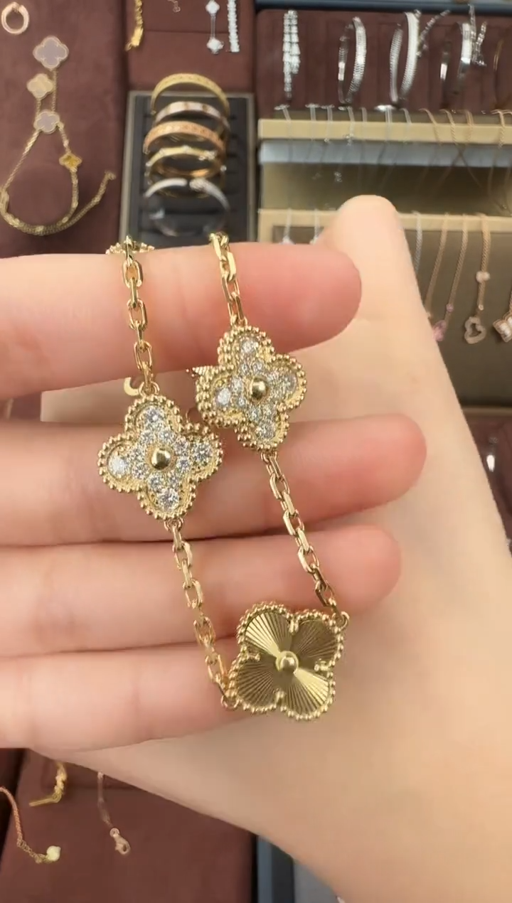 【闪购商品】钻石手链18K金镶嵌镭射间钻五花手链【16克以上】