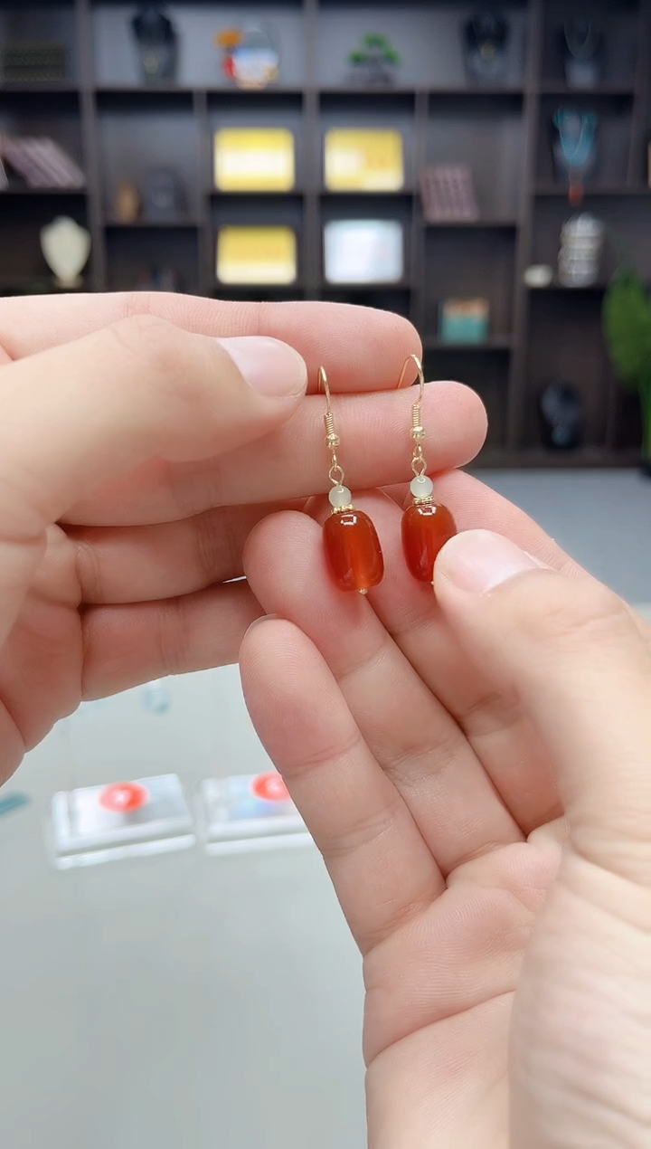 未镶嵌耳饰玛瑙/玉髓1335000