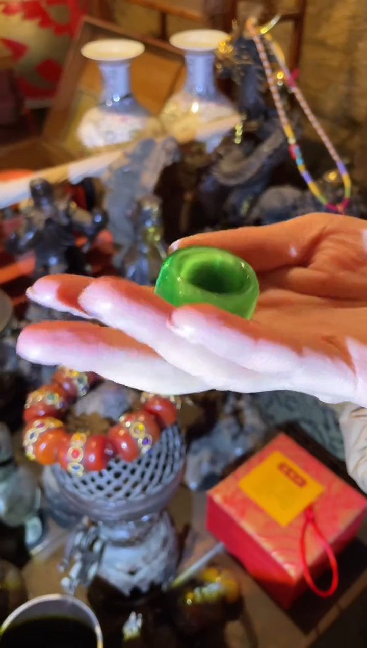 【闪购商品】一一一一一一BZ猫绿