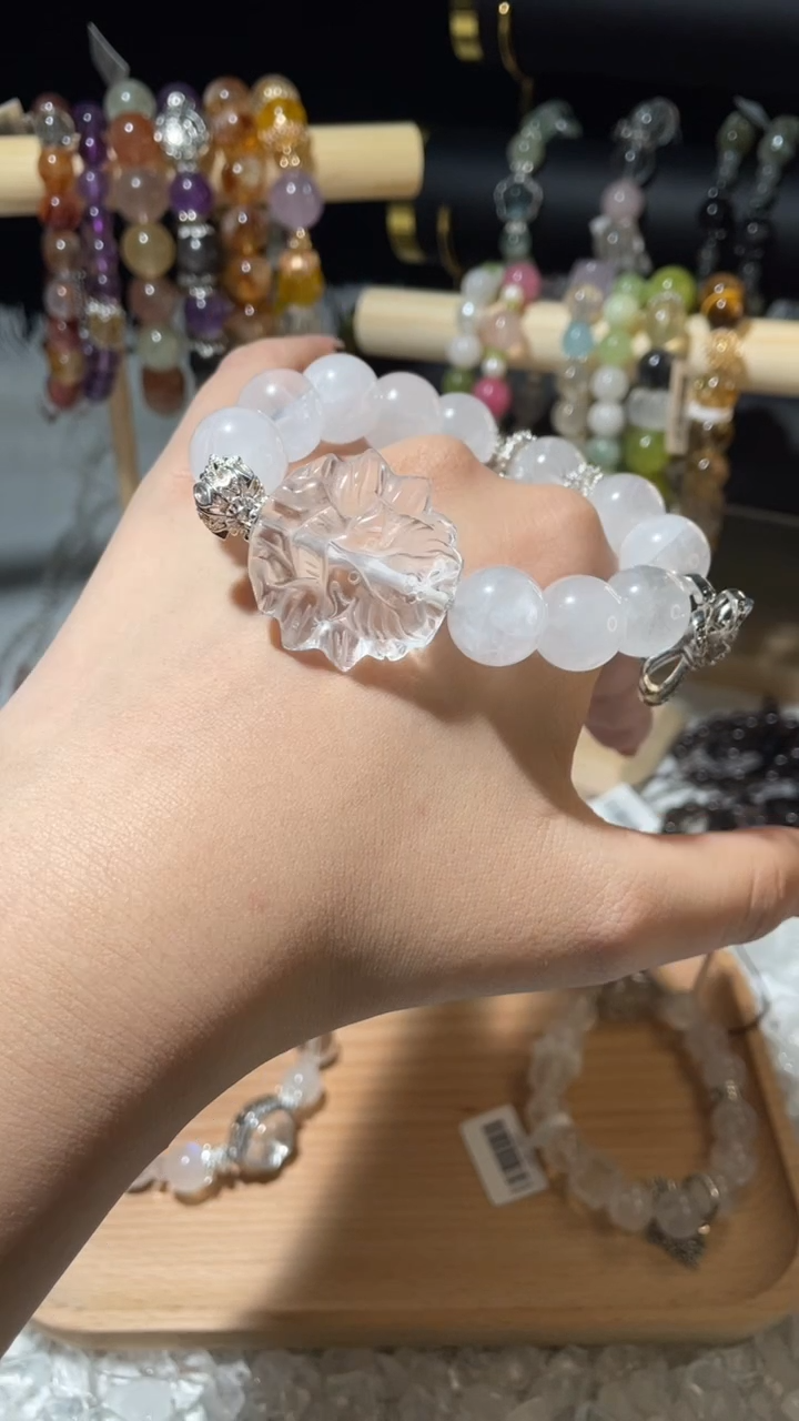 【闪购商品】水晶手链合金白幽灵+狐牌