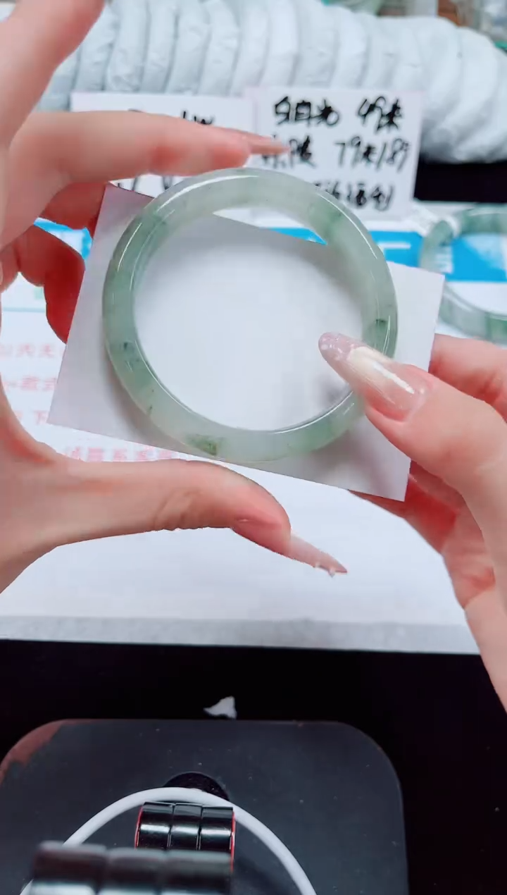 未镶嵌手镯石英质玉179-55/56