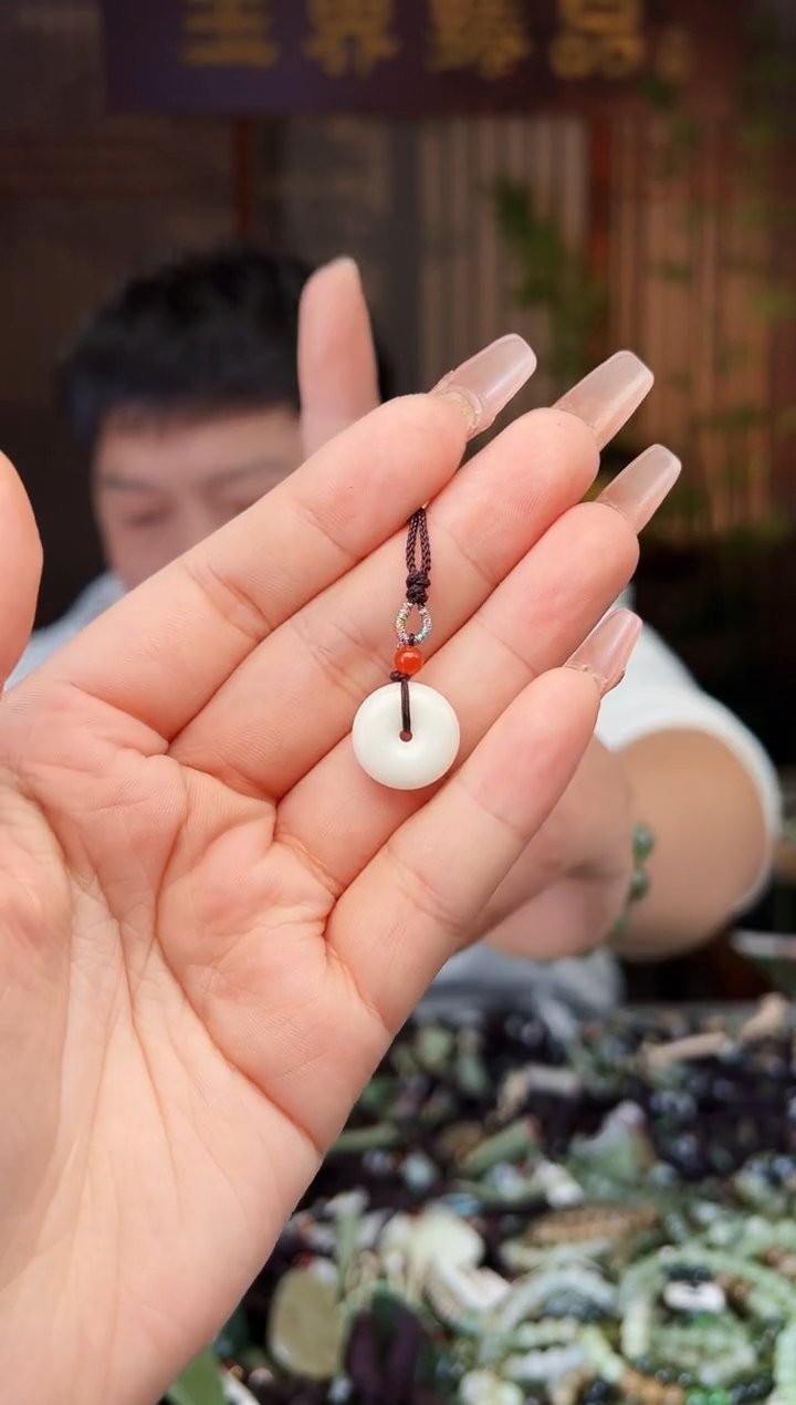 【闪购商品】和田玉颈饰未镶嵌多样性发一