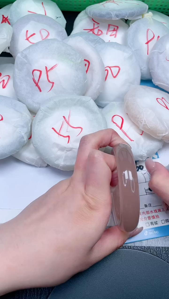 【闪购商品】石英质玉手镯未镶嵌260-57.6