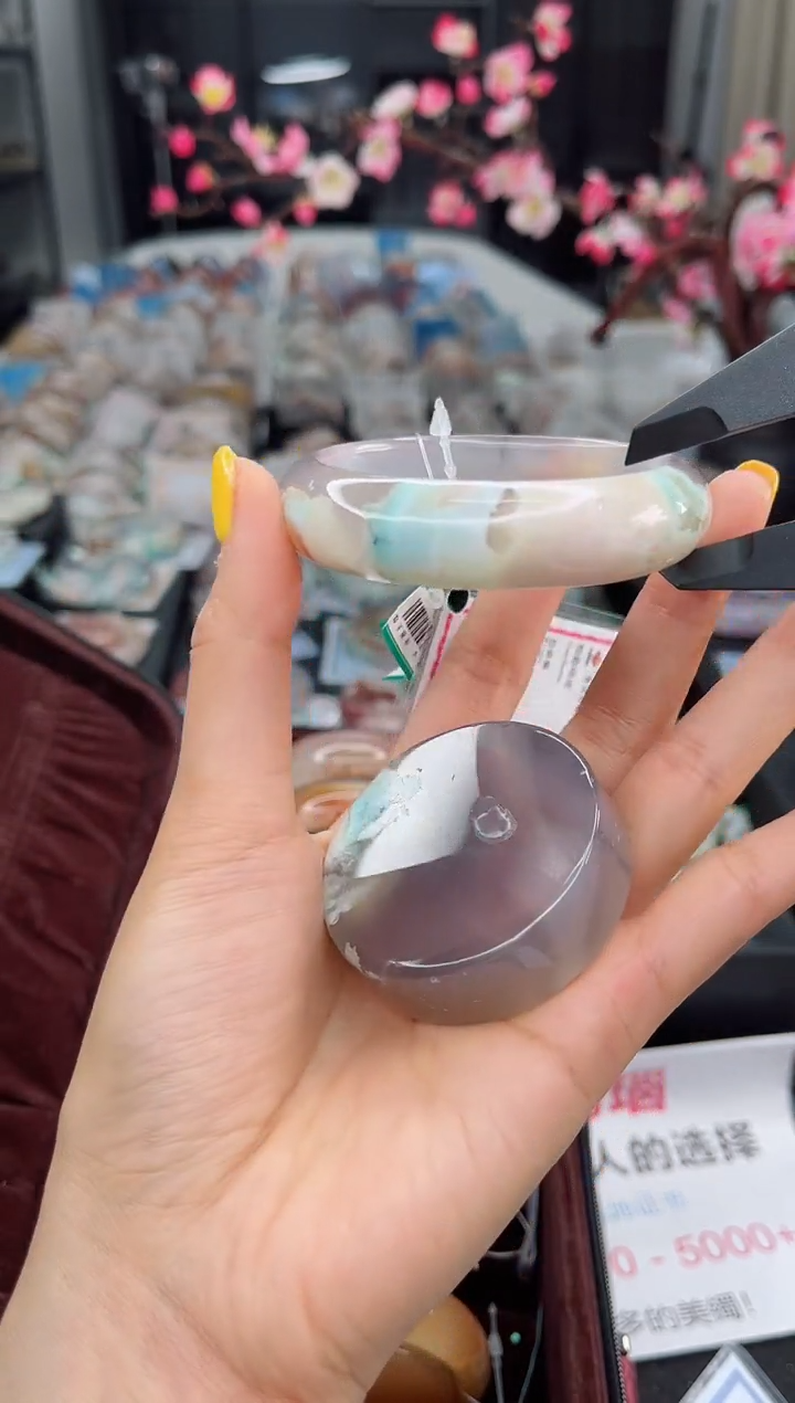 石英质玉未镶嵌手镯53圈口（赠送镯心）6882010