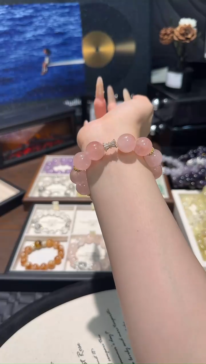 水晶手串未镶嵌蜜桃粉