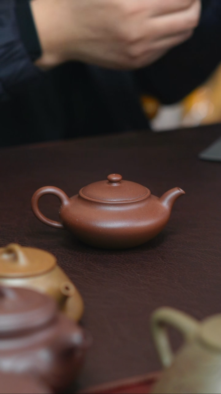 【闪购商品】紫砂茶壶舒和110cc紫泥紫砂壶
