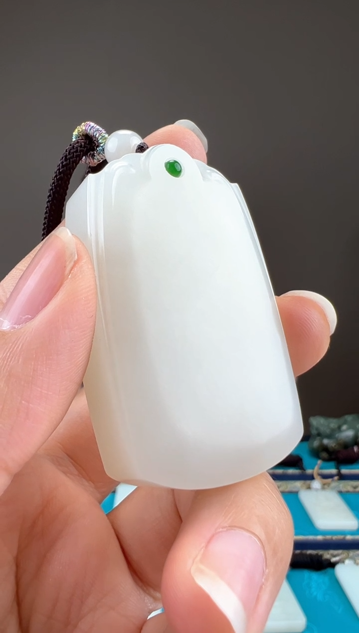 【闪购商品】和田玉颈饰未镶嵌1