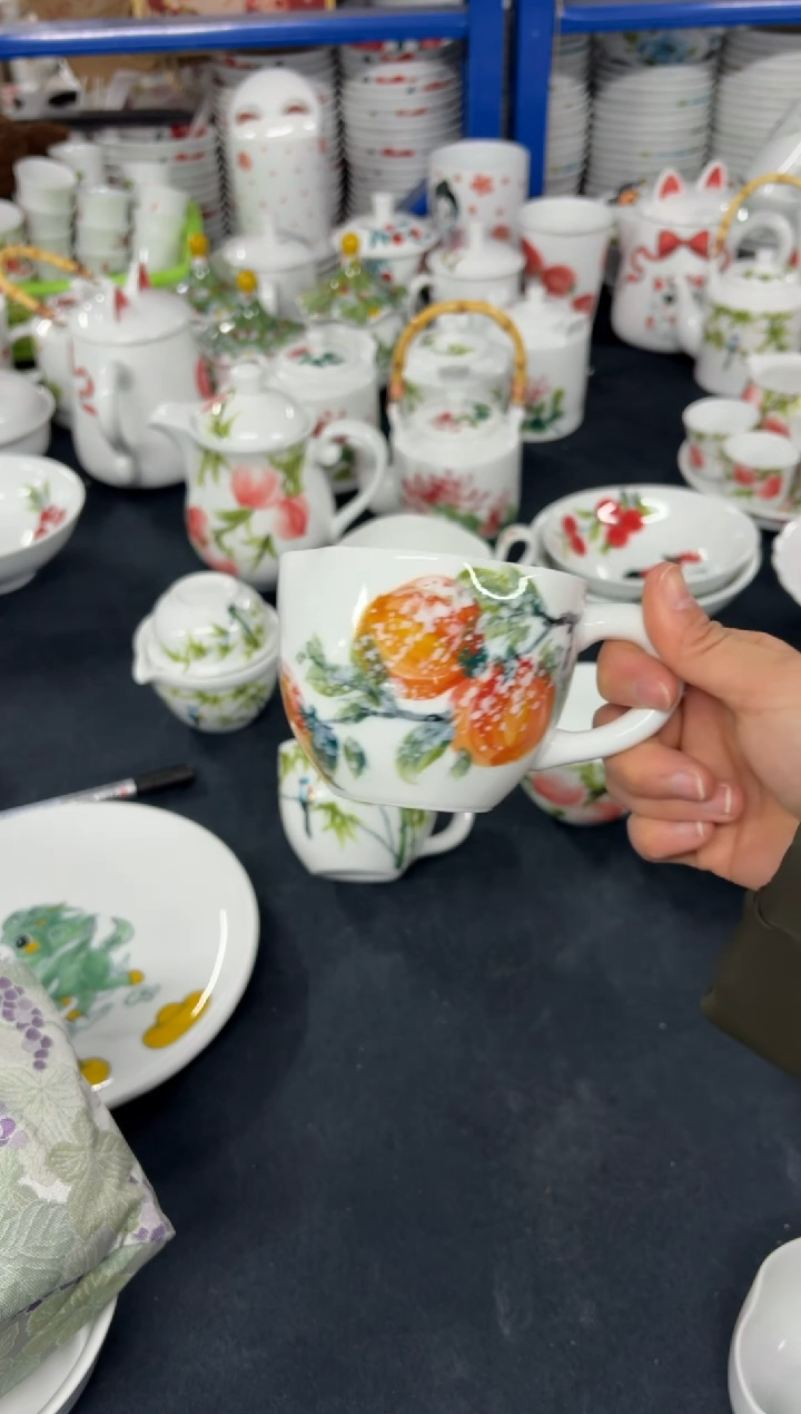 景德镇高温陶瓷食品级手绘釉中彩餐具-花口咖啡杯