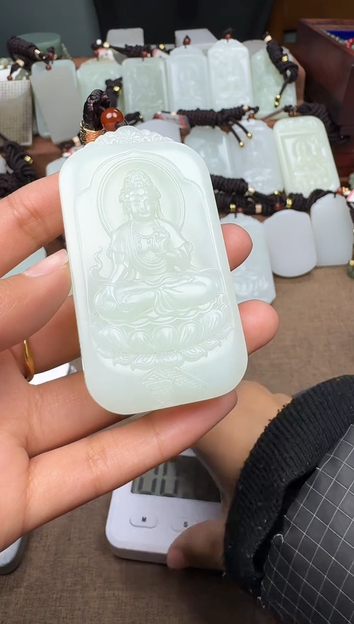 【闪购商品】和田玉颈饰未镶嵌君