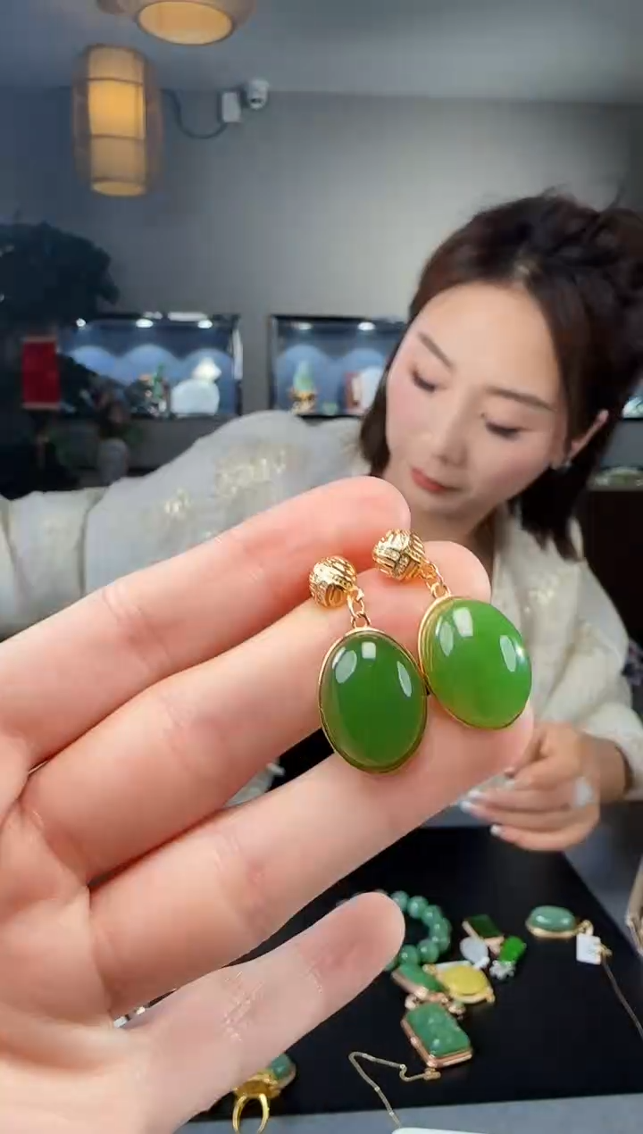 【闪购商品】和田玉耳钉银S925镶嵌1