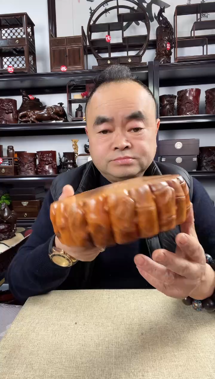 木老李红木工艺品223瑕疵