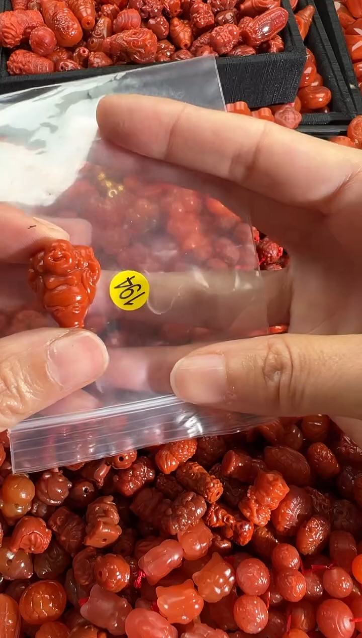 【闪购商品】南红玛瑙颈饰未镶嵌1