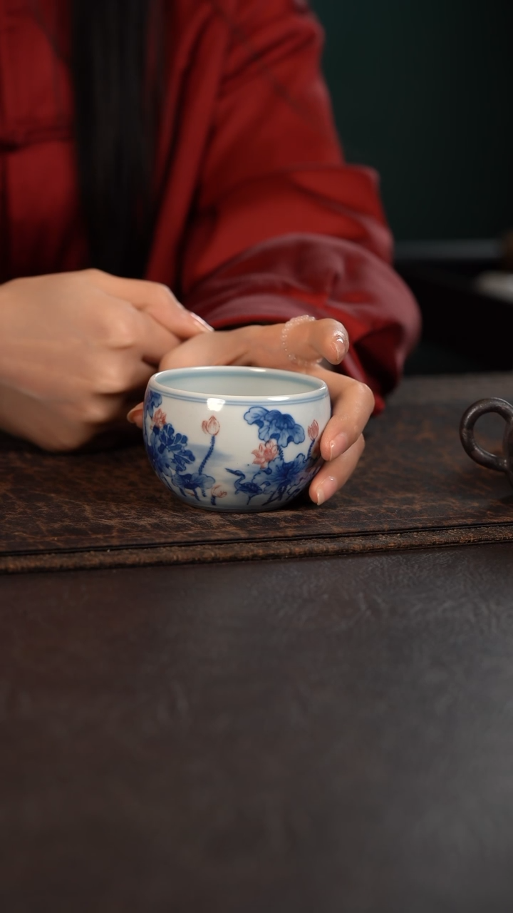 【闪购商品】杯贵红窑青花釉里红一路莲科缸杯