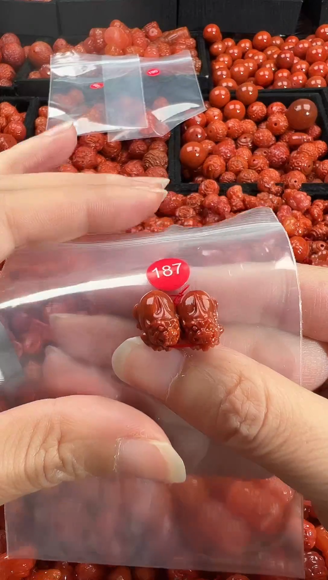 颈饰未镶嵌南红玛瑙1