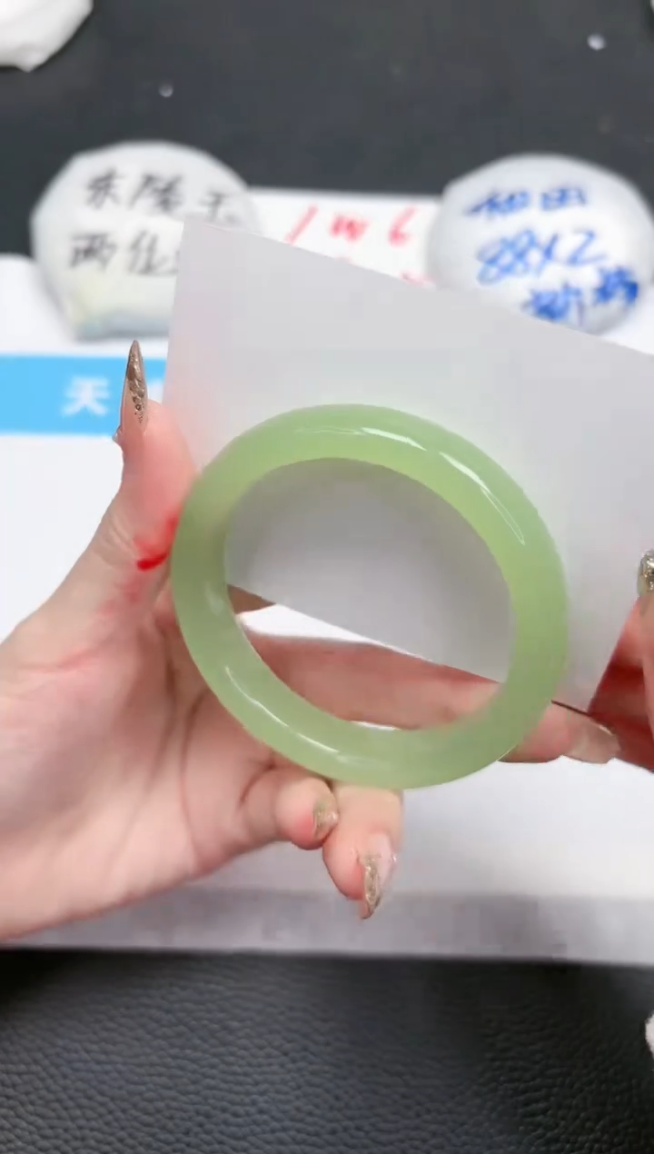 【闪购商品】石英质玉手镯未镶嵌430-56