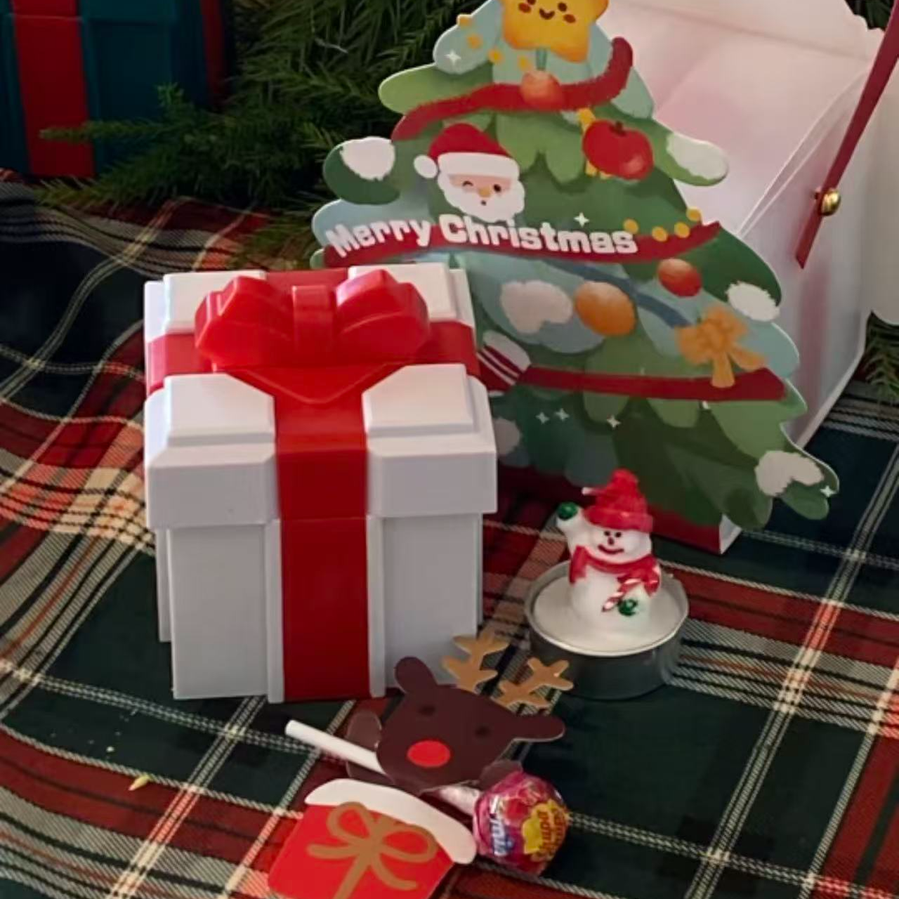 拍就送圣诞盲盒礼包 