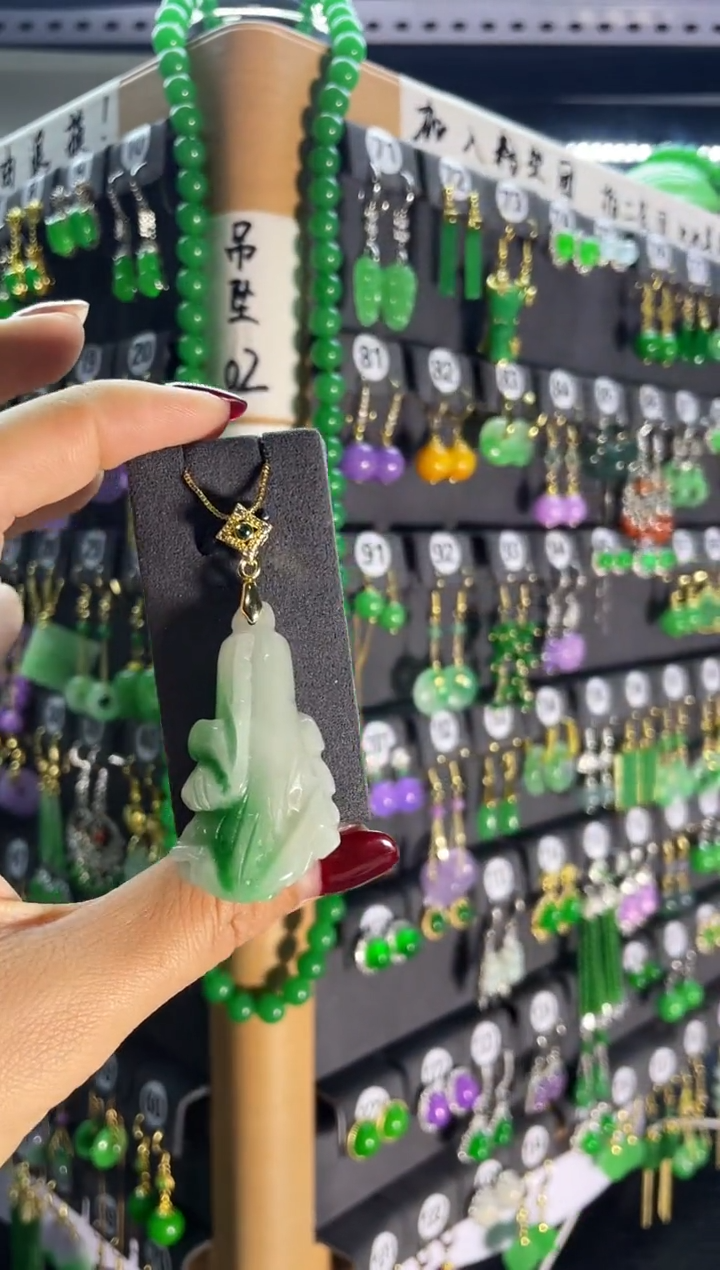 【闪购商品】翡翠耳饰银S925镶嵌238   