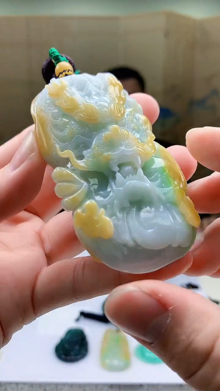 【闪购商品】定制翡翠未镶嵌5152bb-毛货挂件107