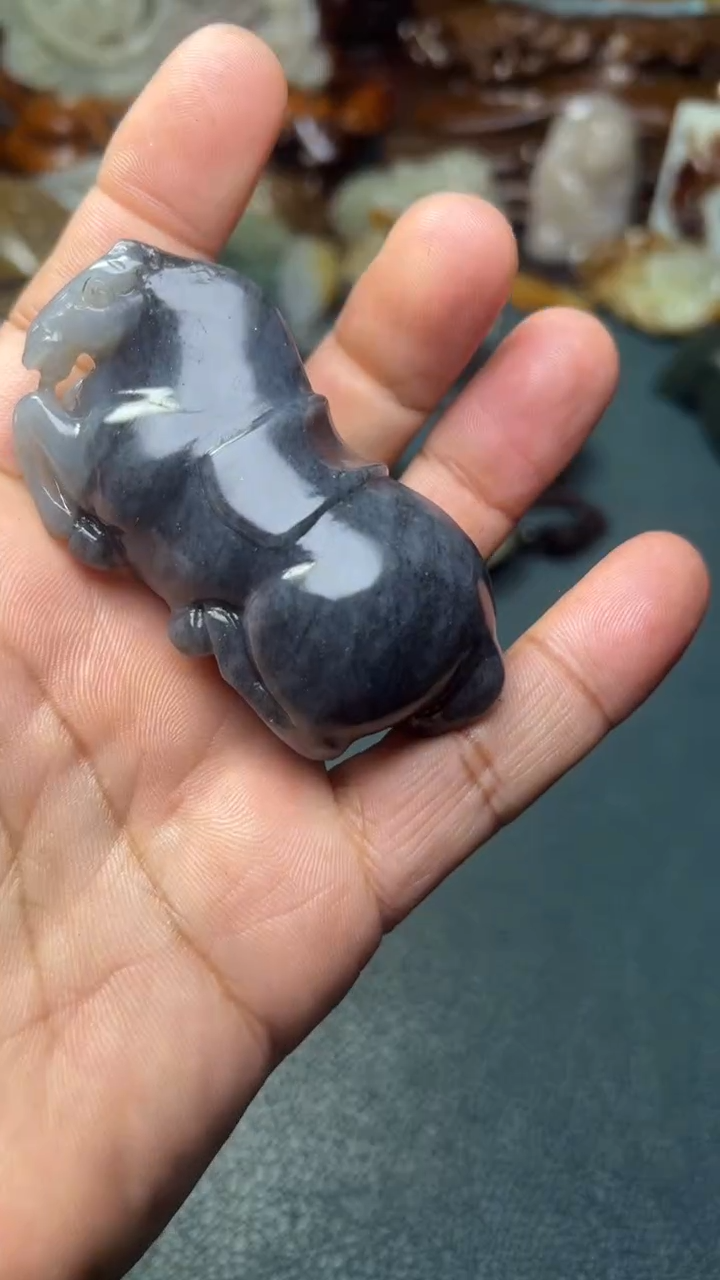 未镶嵌和田玉把件-