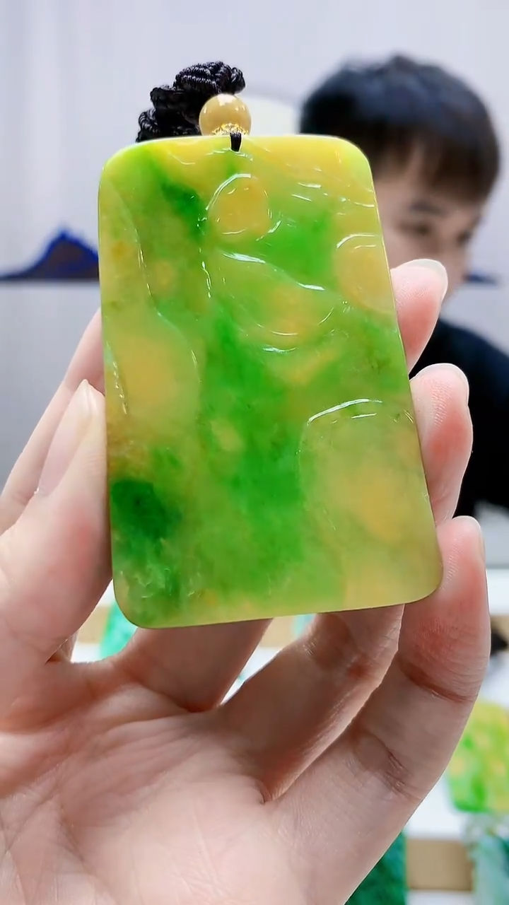 未镶嵌定制翡翠火*火4868zm-毛货挂件