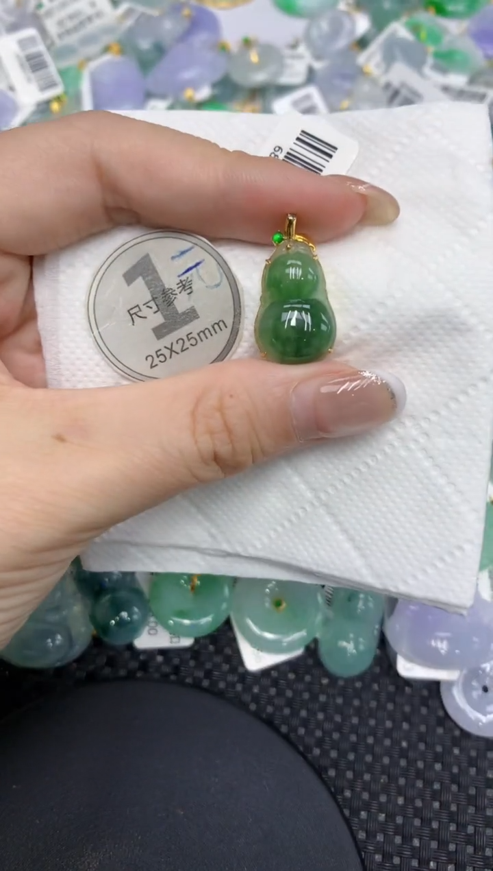 颈饰18K金镶嵌翡翠11111111