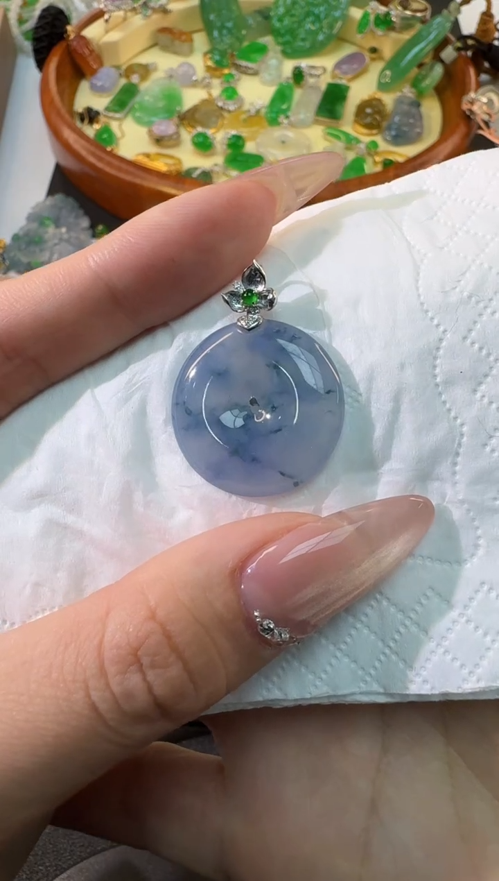 【闪购商品】翡翠颈饰18K金镶嵌缅甸翡翠A货吊坠