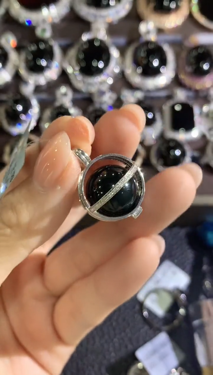 吊坠(不含链)18K金镶嵌翡翠C41