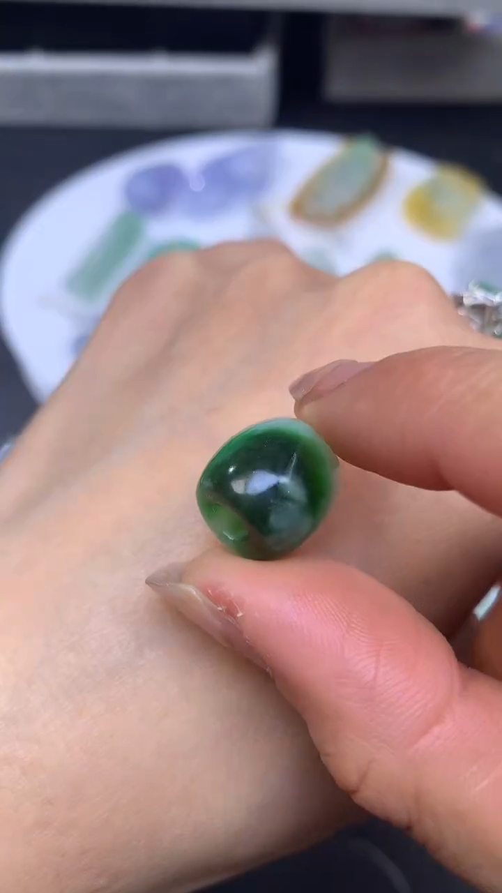 【闪购商品】定制翡翠未镶嵌翡翠