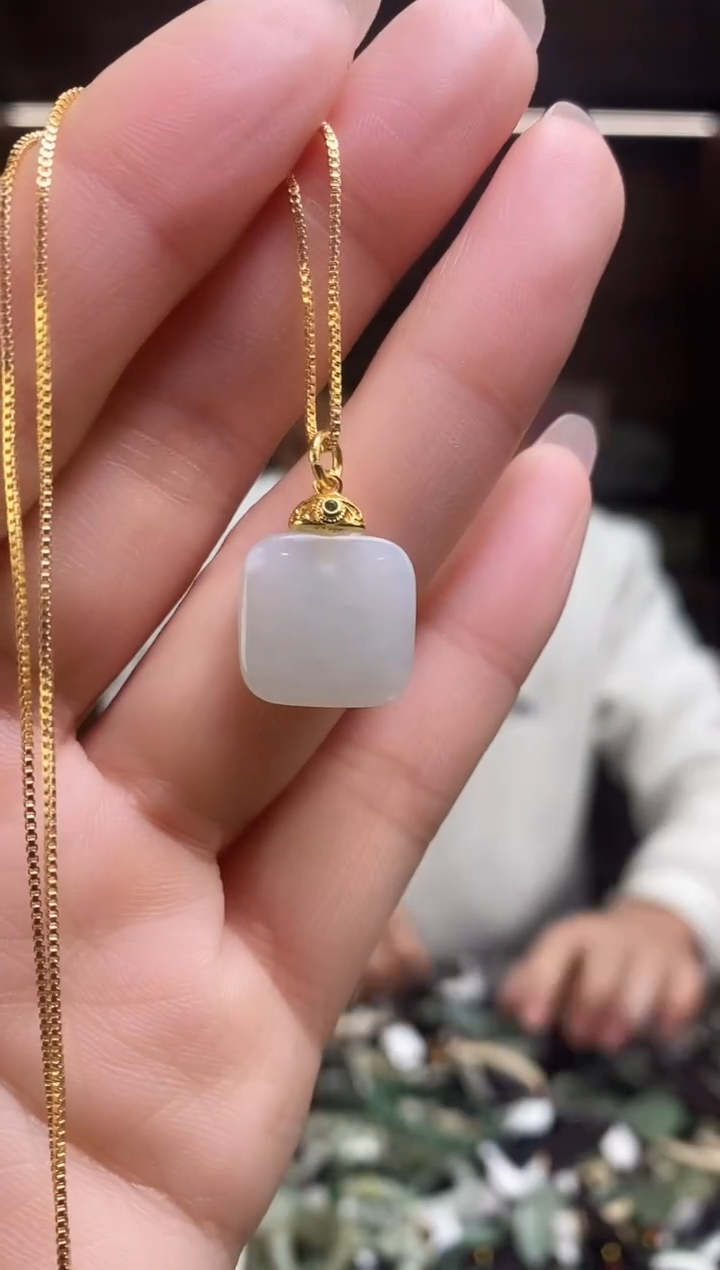 【闪购商品】和田玉颈饰未镶嵌多样性发货，拍一发一