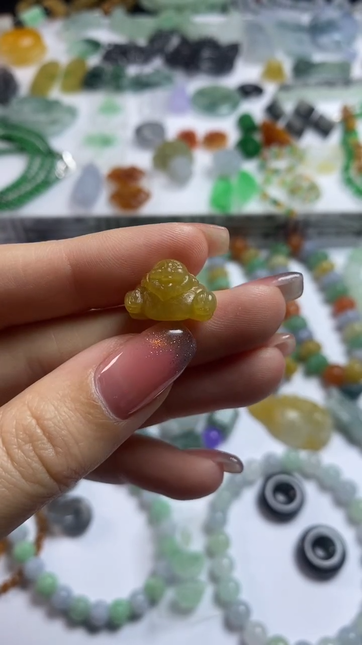 定制翡翠未镶嵌翡翠