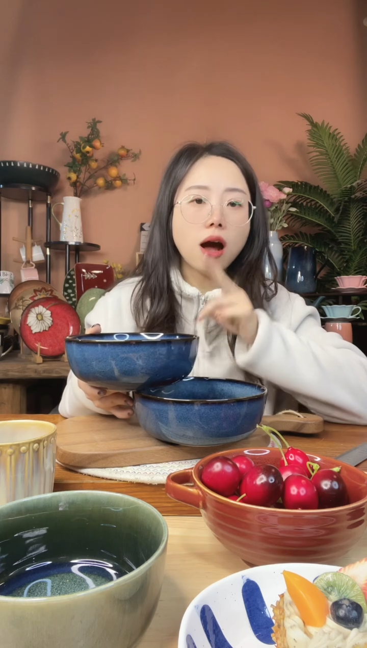 陶瓷6.5英寸蓝色面碗 2件 微瑕疵