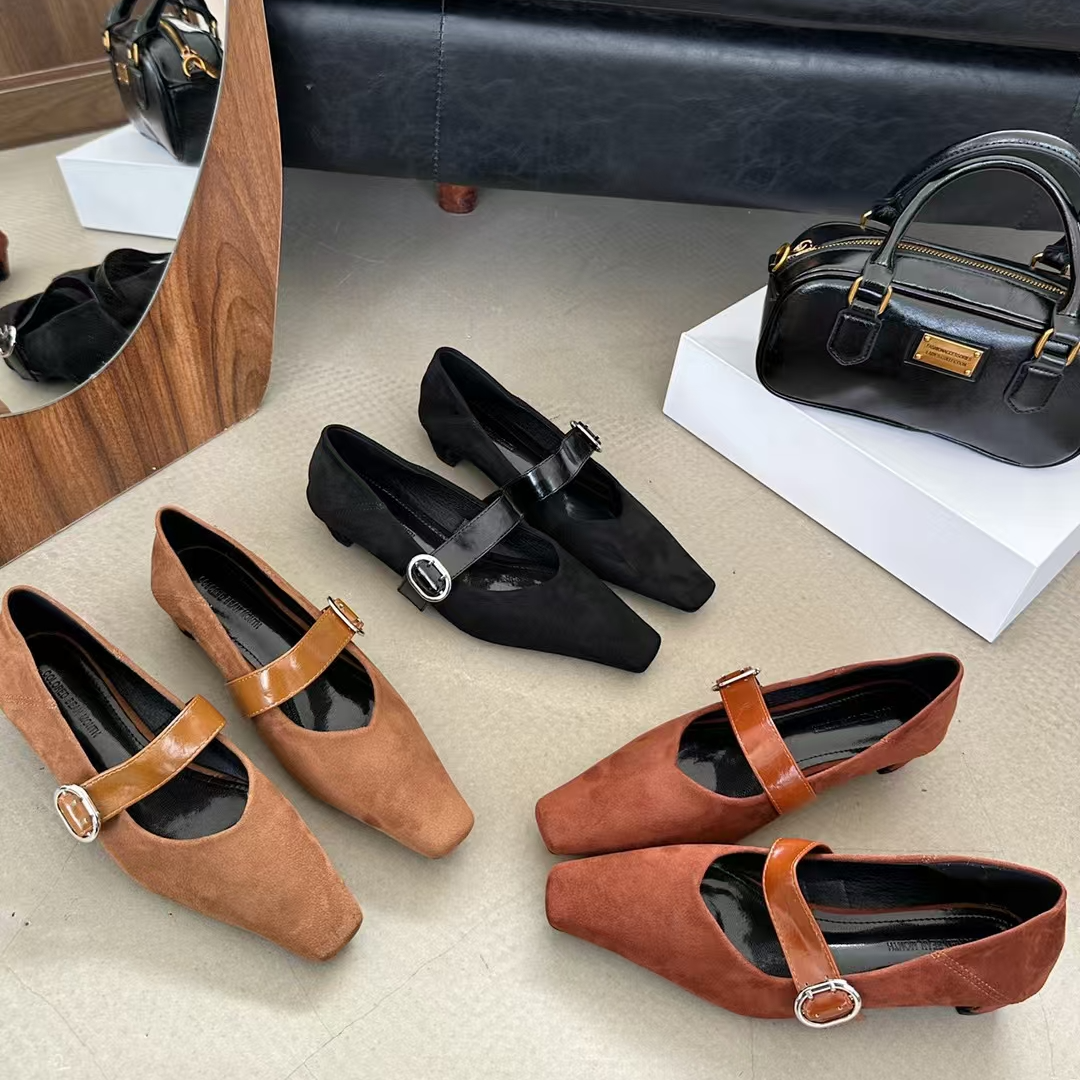 2025春季新款法式小方头浅口一字带低跟绒面单鞋中跟百搭单鞋女