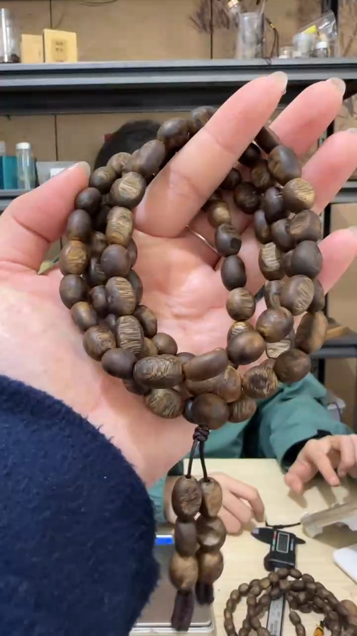 【闪购商品】沉香手串18号留疤随型多圈26克+