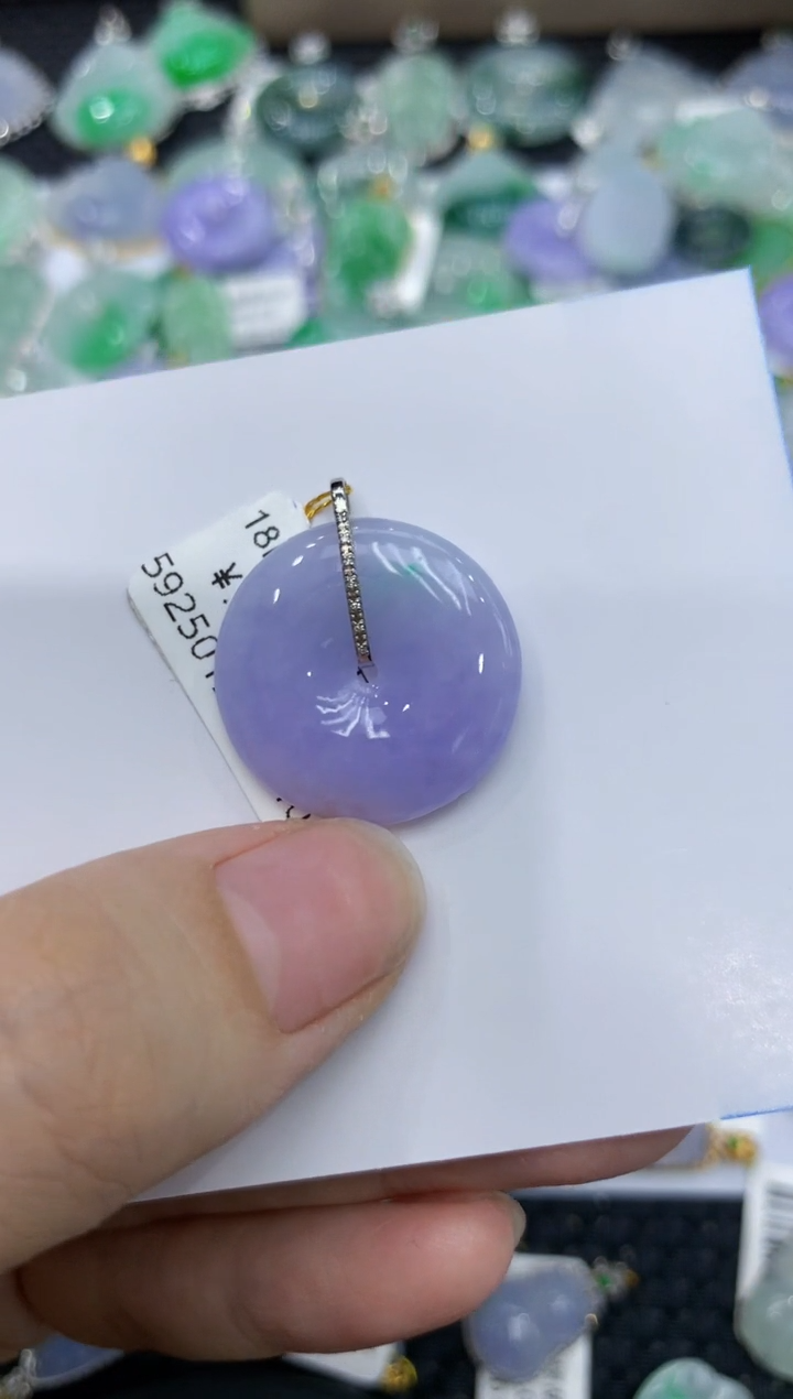 【闪购商品】翡翠颈饰18K金镶嵌111111111111